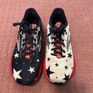 Brooks. Launch 8. Red white & Blue. Size 7. As is. Patriotic running shoe.